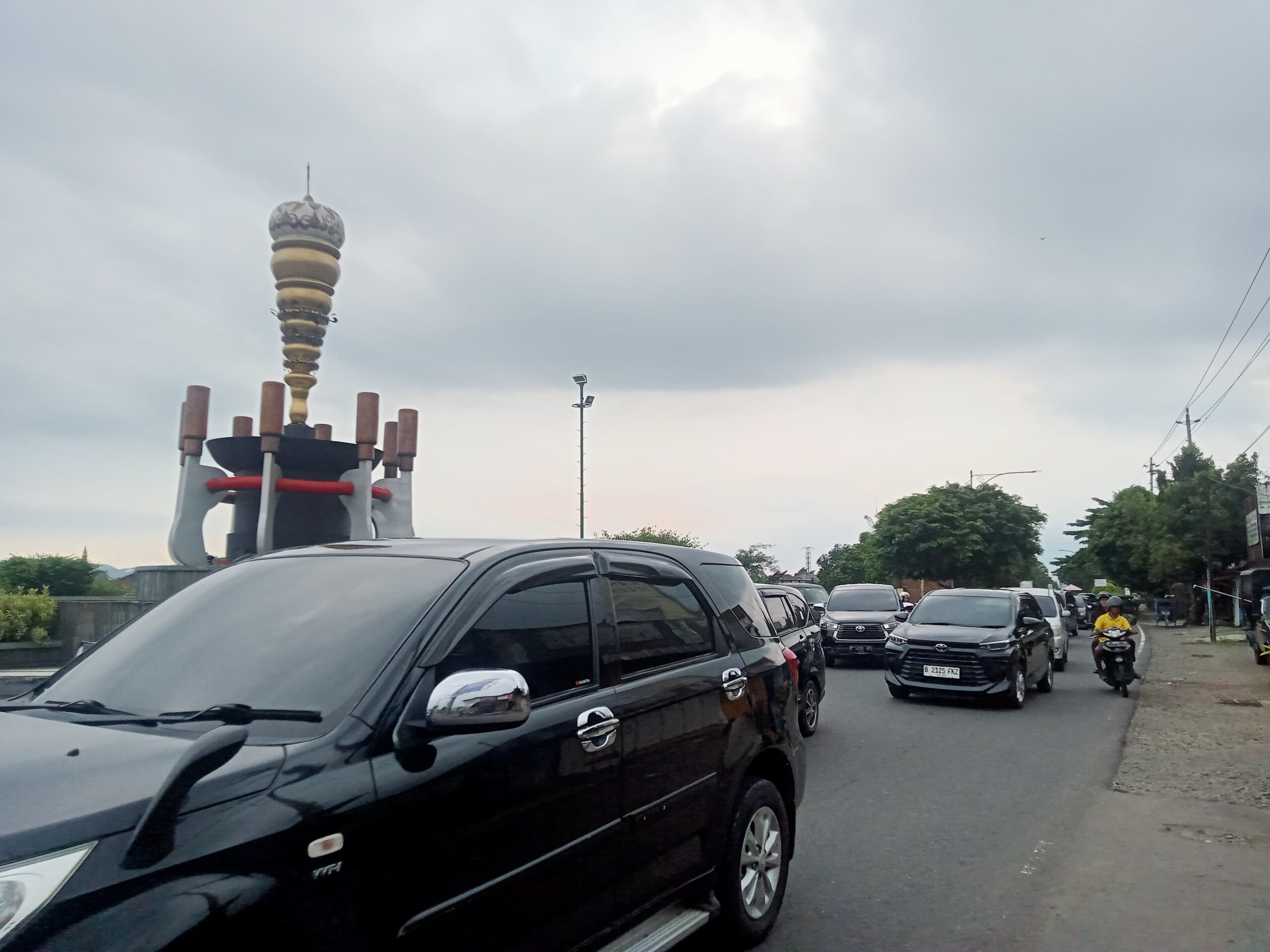 Libur Panjang Lebaran, Pemudik Padati Ruas Jalan Kota Purwokerto