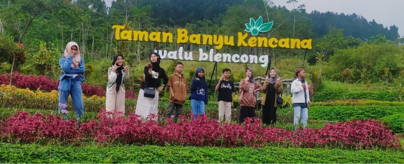 Keindahan Watu Blencong Ikon Wisata Alam di Desa Windujaya Kecamatan Kedungbanteng