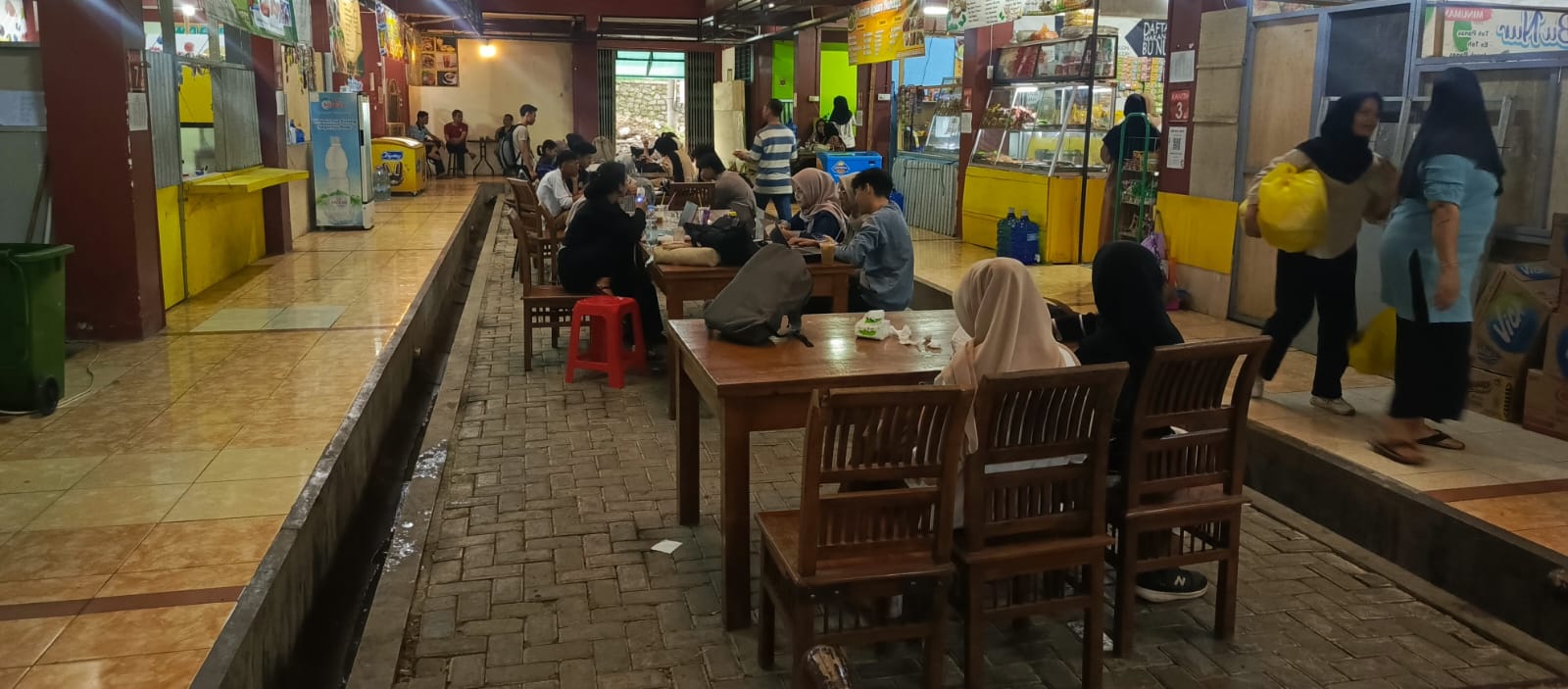 Kantin Rusunawa Unsoed: Surga Kuliner Murah dan Lezat untuk Mahasiswa