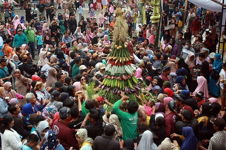 Semarak Grebeg Sura Baturaden 2024: Menyambut Tahun Baru Islam, Warisan Tradisi dan Budaya Jawa Tengah