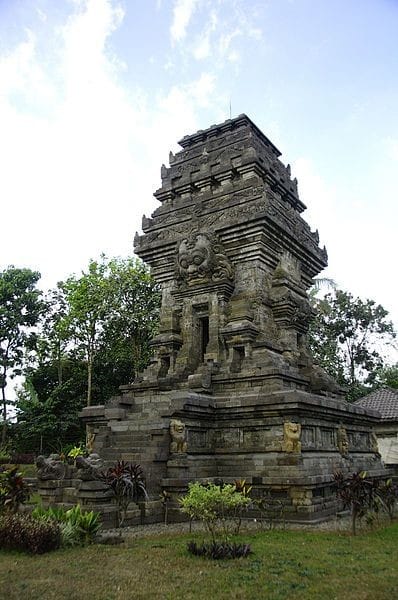 Destinasi Wisata Candi Kidal: Menelusuri Jejak Kejayaan Kerajaan Singasari