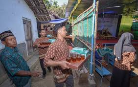 Sinoman: Tradisi Gotong Royong dalam Budaya Jawa