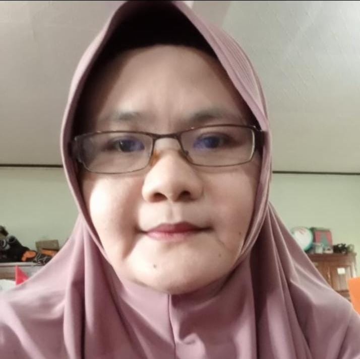 Novita Setiyanti: Guru Honorer yang Tak Pernah Padam Semangatnya