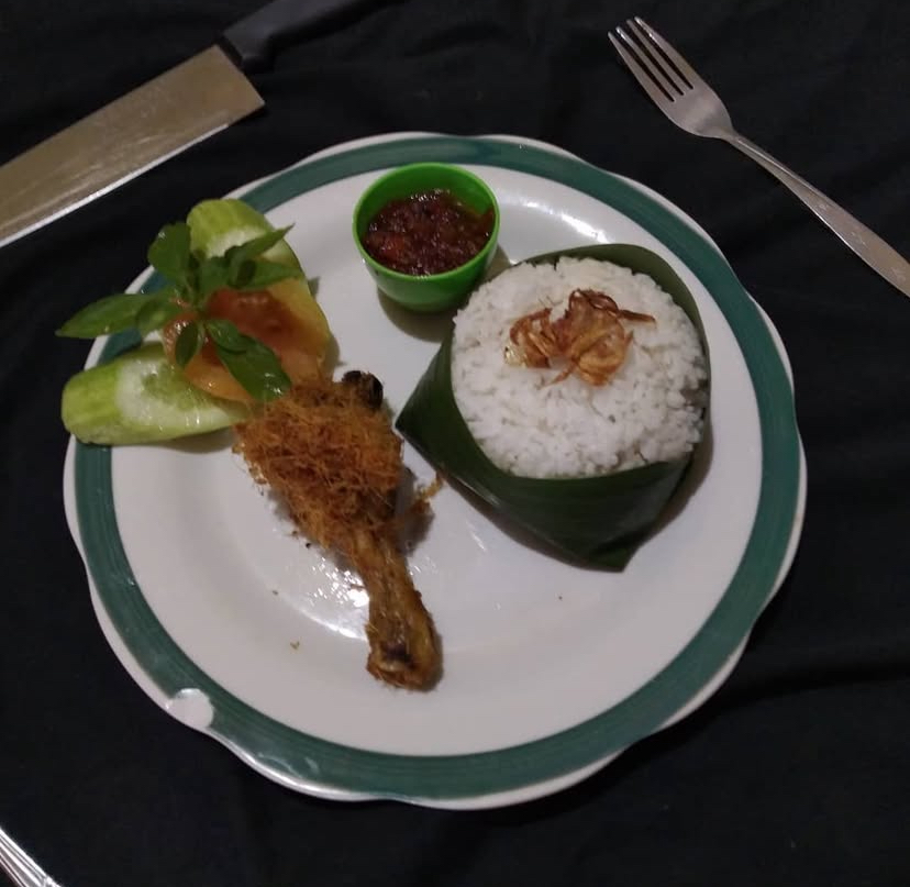 Dari Hobi Jadi Bisnis, Mahasiswi UNU Tekuni Usaha Ayam Geprek