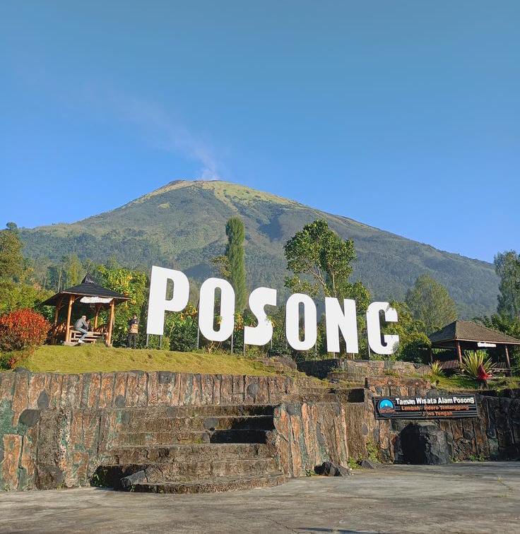 Posong: Destinasi Hits dengan Panorama Tujuh Gunung Sekaligus