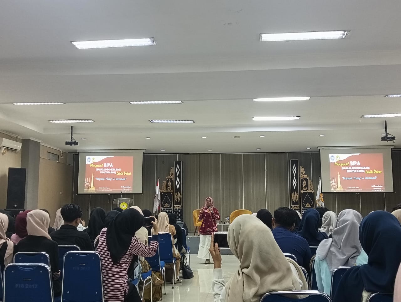 Melalui BIPA: Jembatan Budaya Indonesia dengan Dunia