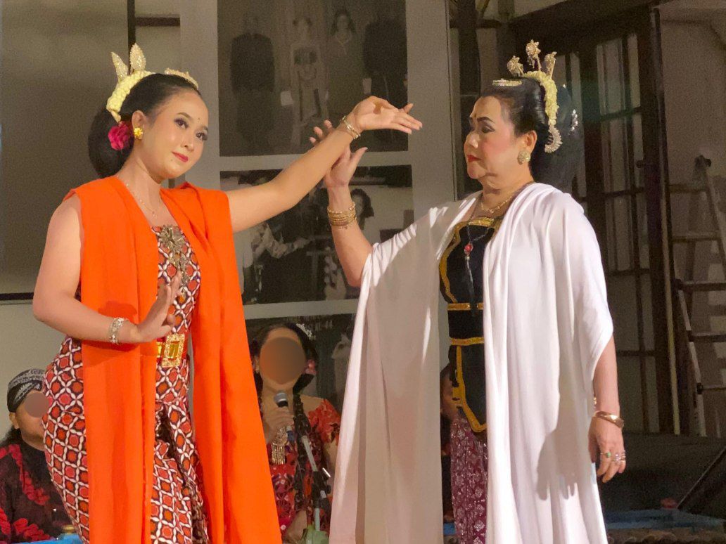 Sampur yang Berkisah: Perempuan, Lengger, dan Cinta pada Budaya