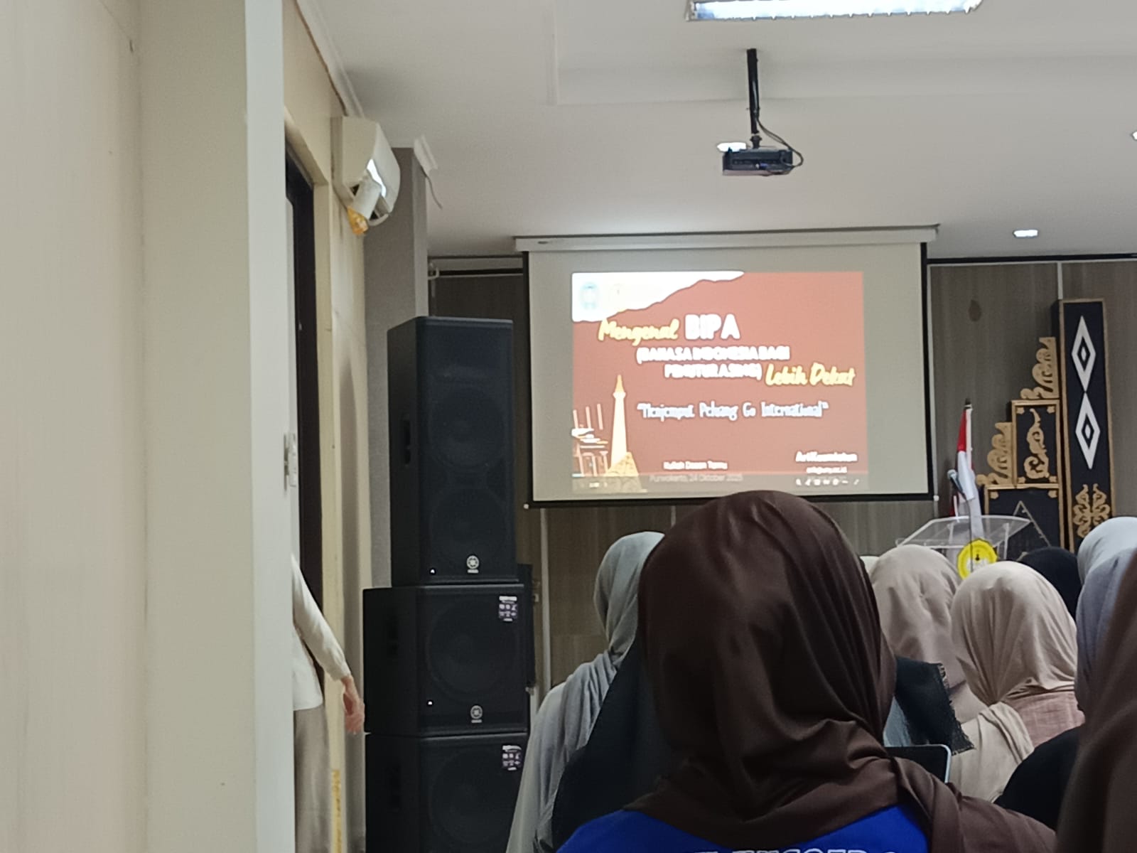 Mengenal Dunia BIPA Bersama Dr. Ari Kusmiatun