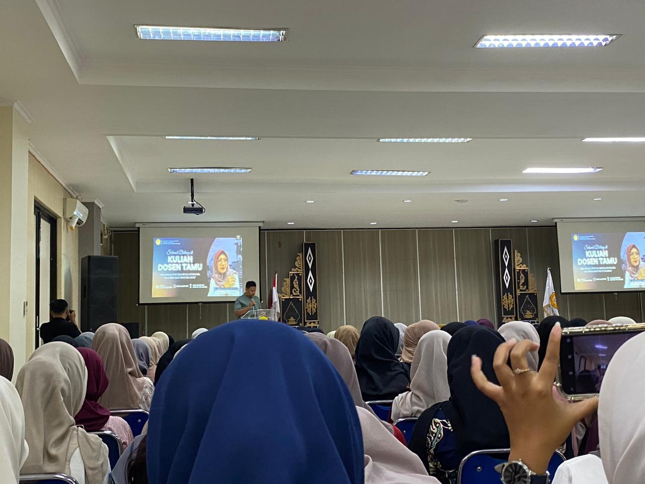 Kuliah Pakar: Peluang dan Strategi Mengajar Bahasa Indonesia bagi Penutur Asing