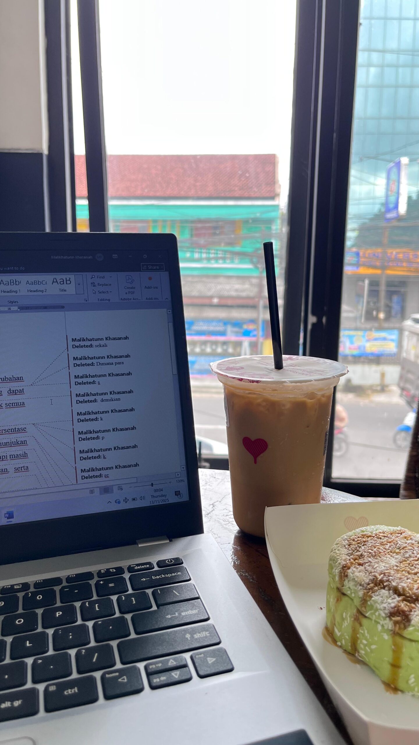 Ngopi Sambil Nugas: Ketika Dua Aktivitas Jadi Satu