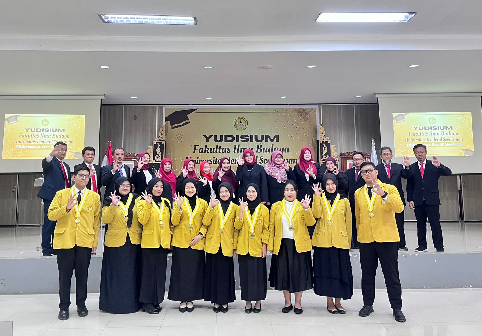 Akhir Perjalanan, Awal Harapan: Yudisium FIB Unsoed 2025 Digelar di Aula Bambang Lelono